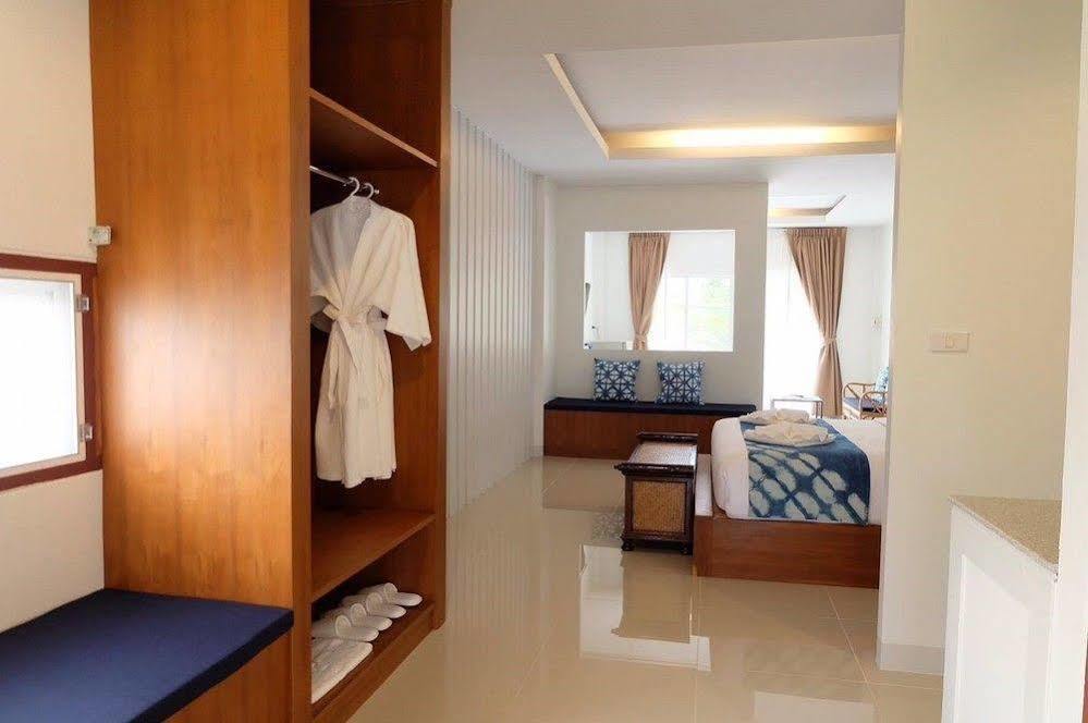 Baan Iyara Hotel Nan Exterior photo